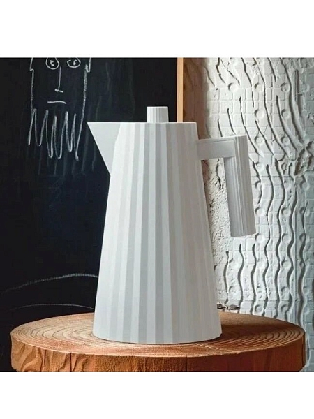 ALESSI Электрический дизайнерский чайник 1,7л PLISSE. Форма плиссе, MDL06 W, белый