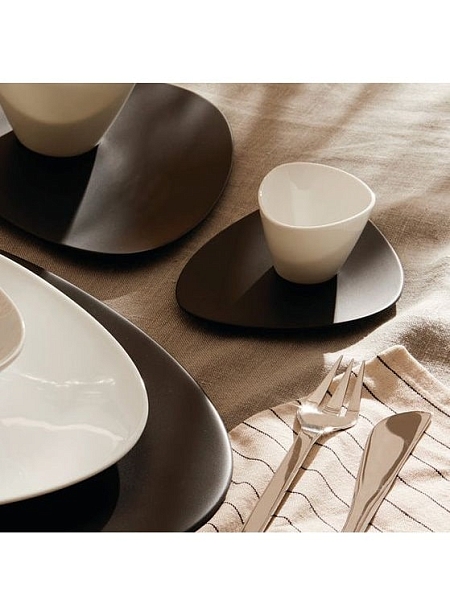 ALESSI Блюдце COLOMBINA, 12х14.5 см, меламин, арт. FM10/77 B, черное