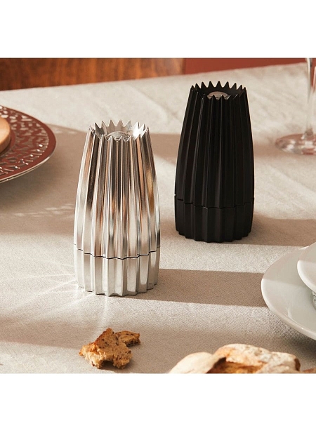 ALESSI Мельница для перца GRIND, алюминиевое литье черного цвета, арт. WAL03 B
